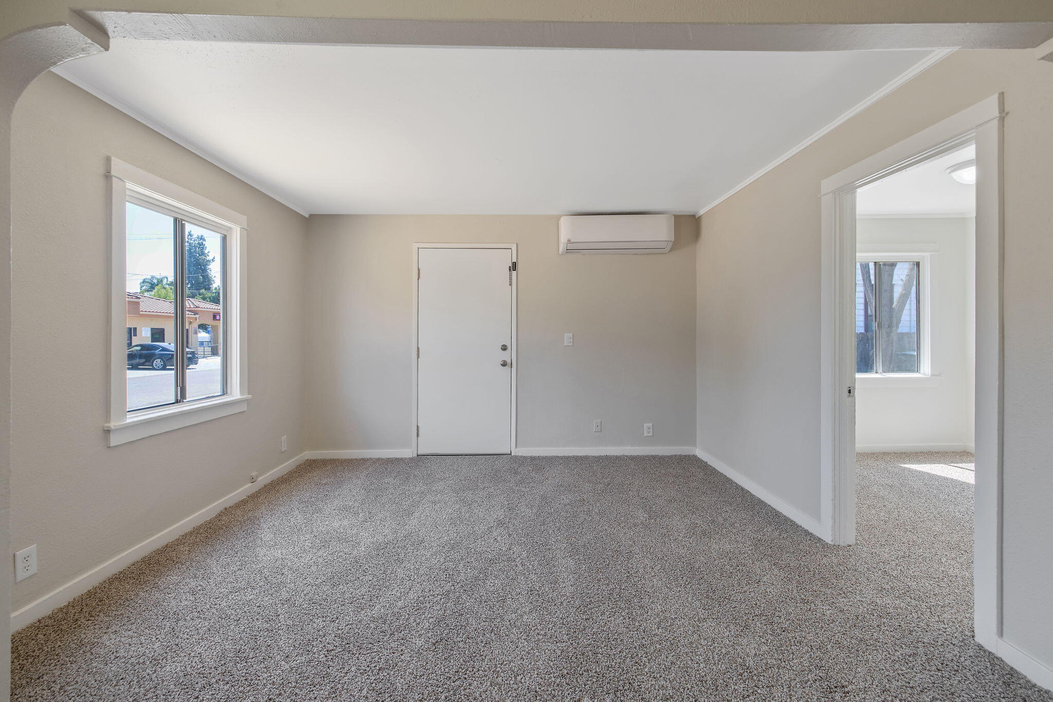 125 N N Hicks Street, A