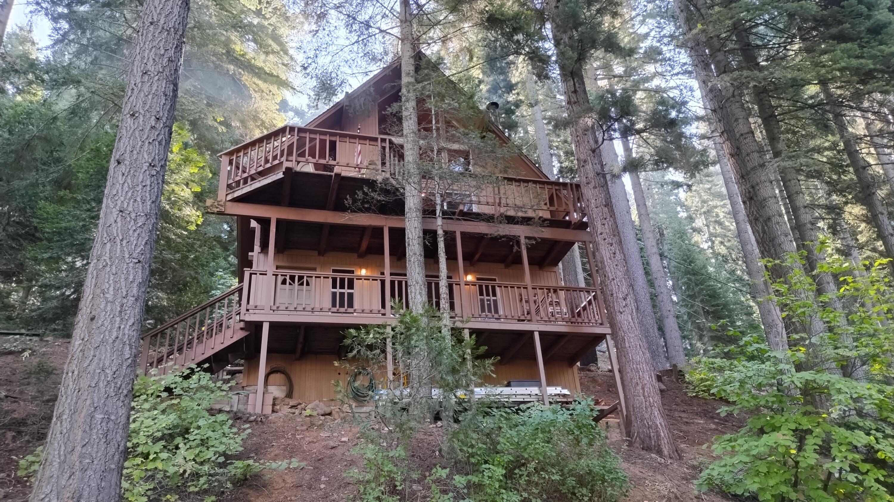 54868 Chinquapin Drive