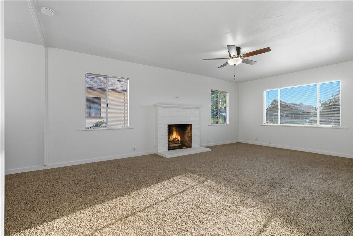 407 Channing Way Way, Exeter