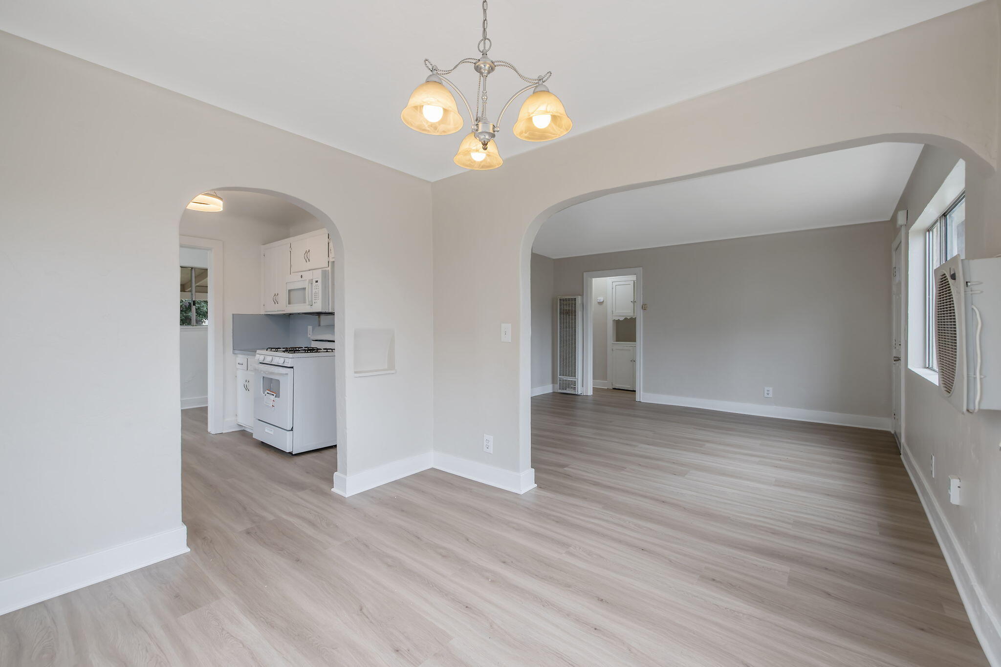 125 N Hicks Street, B