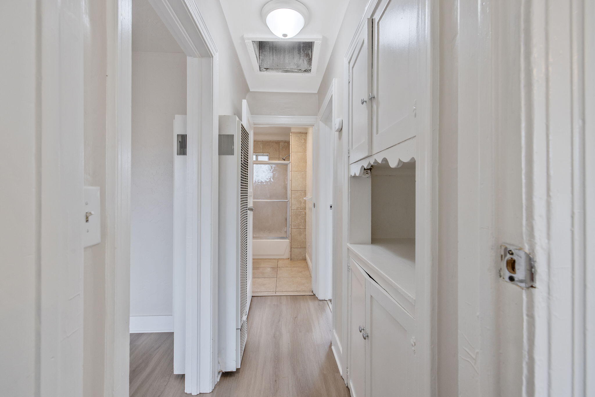 125 N Hicks Street, B