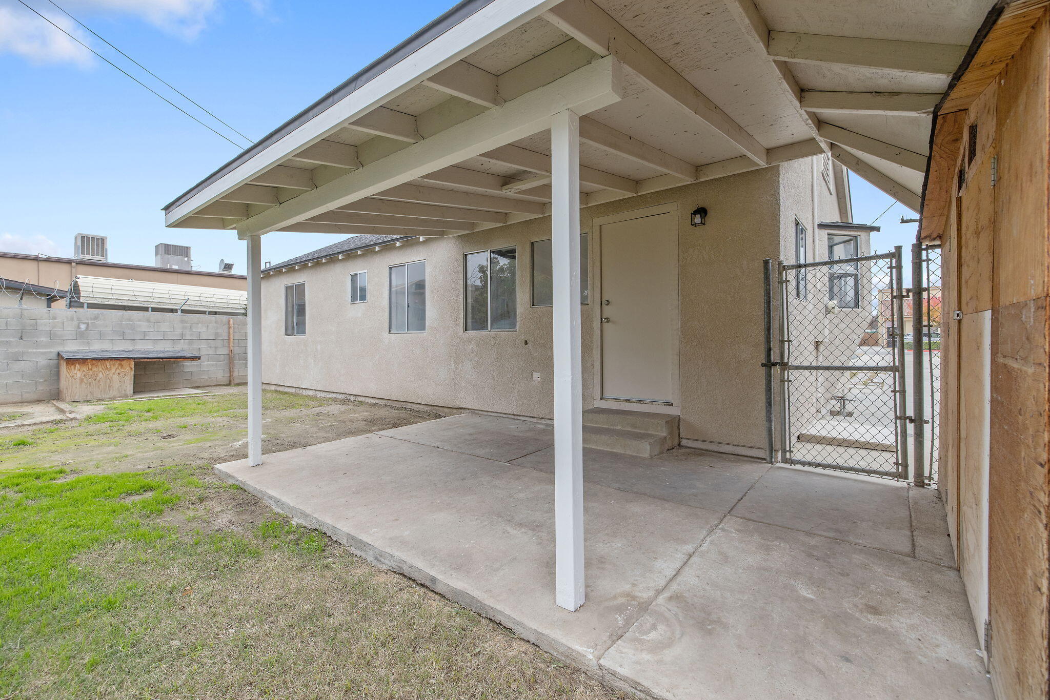 125 N Hicks Street, B