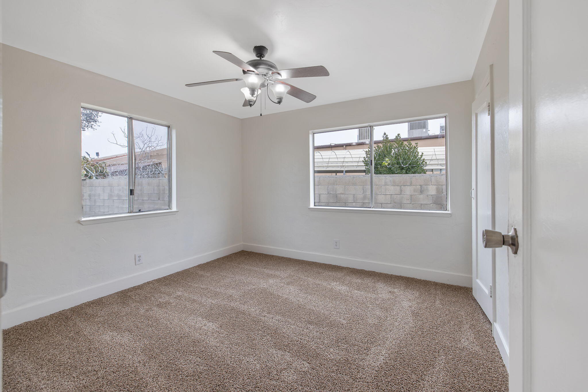 125 N Hicks Street, B