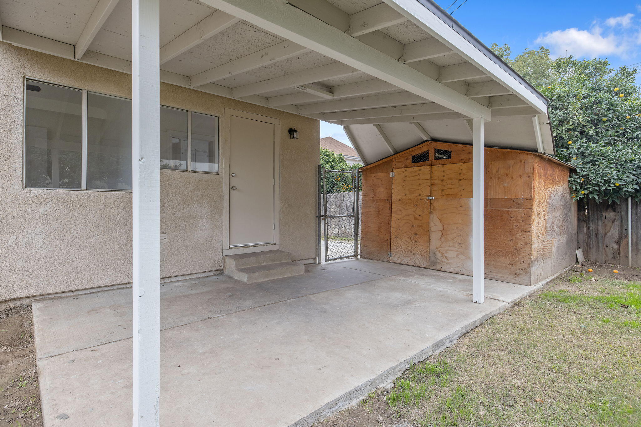 125 N Hicks Street, B