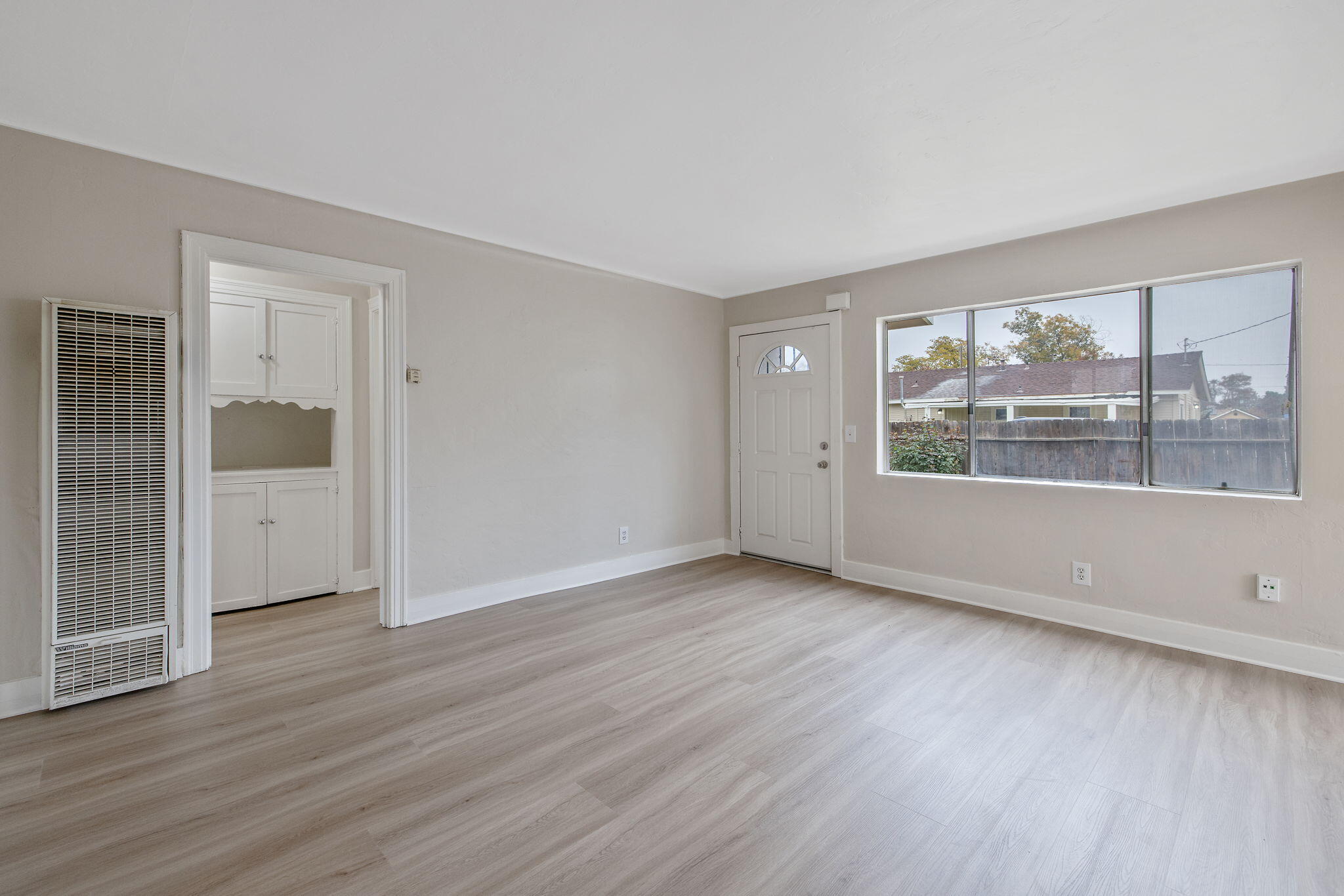 125 N Hicks Street, B