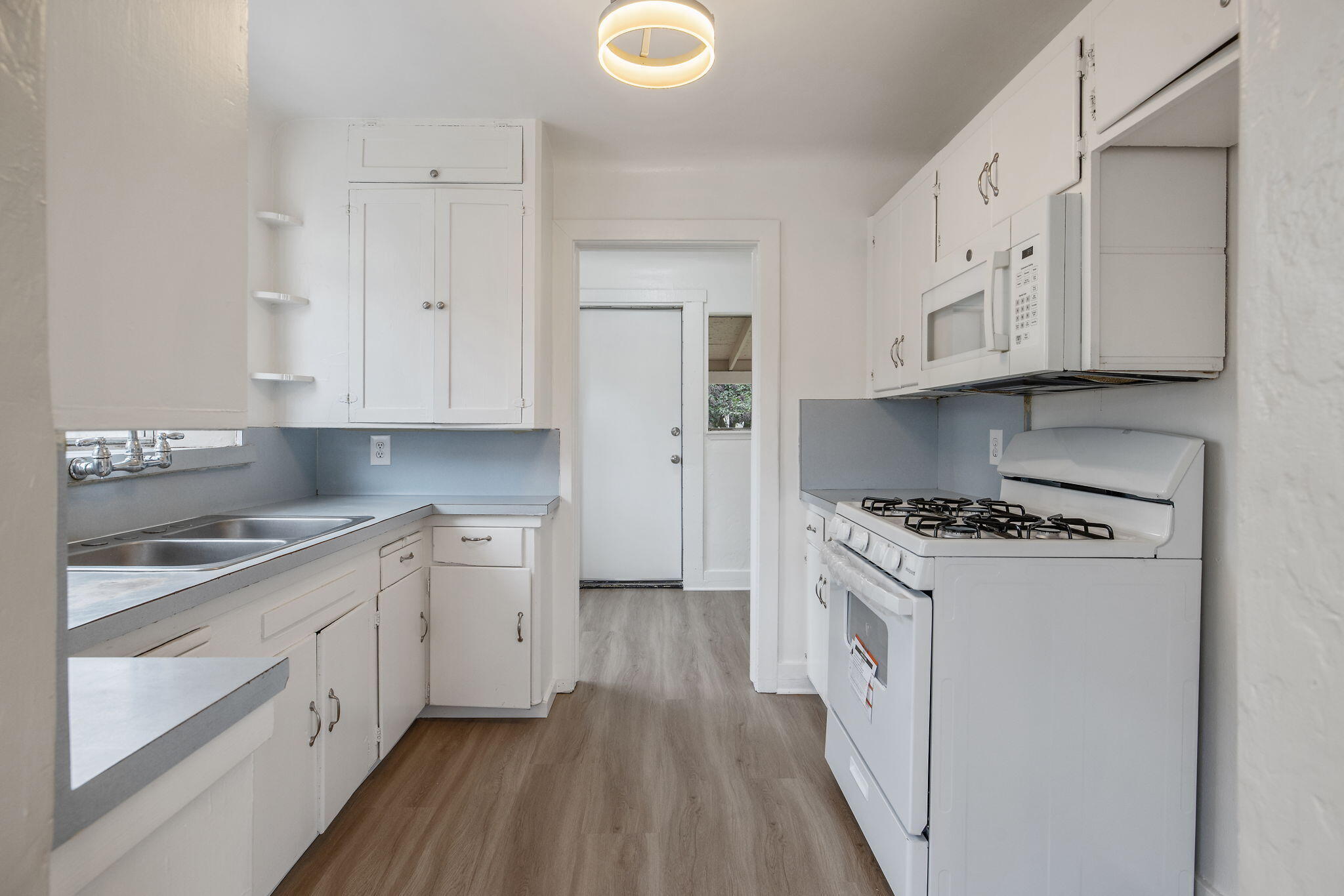 125 N Hicks Street, B