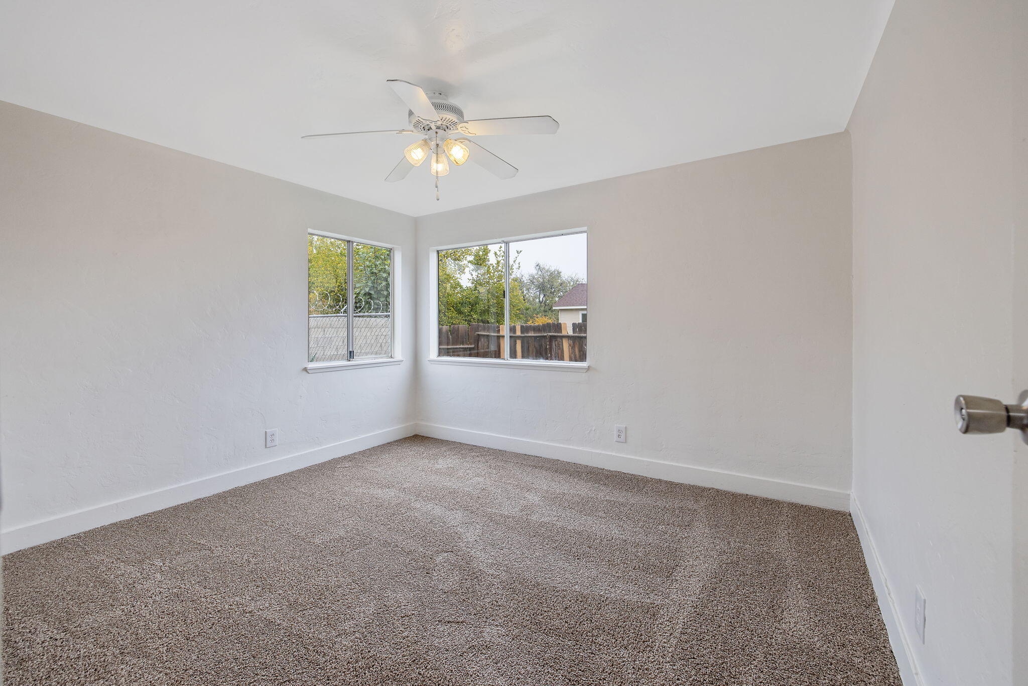 125 N Hicks Street, B