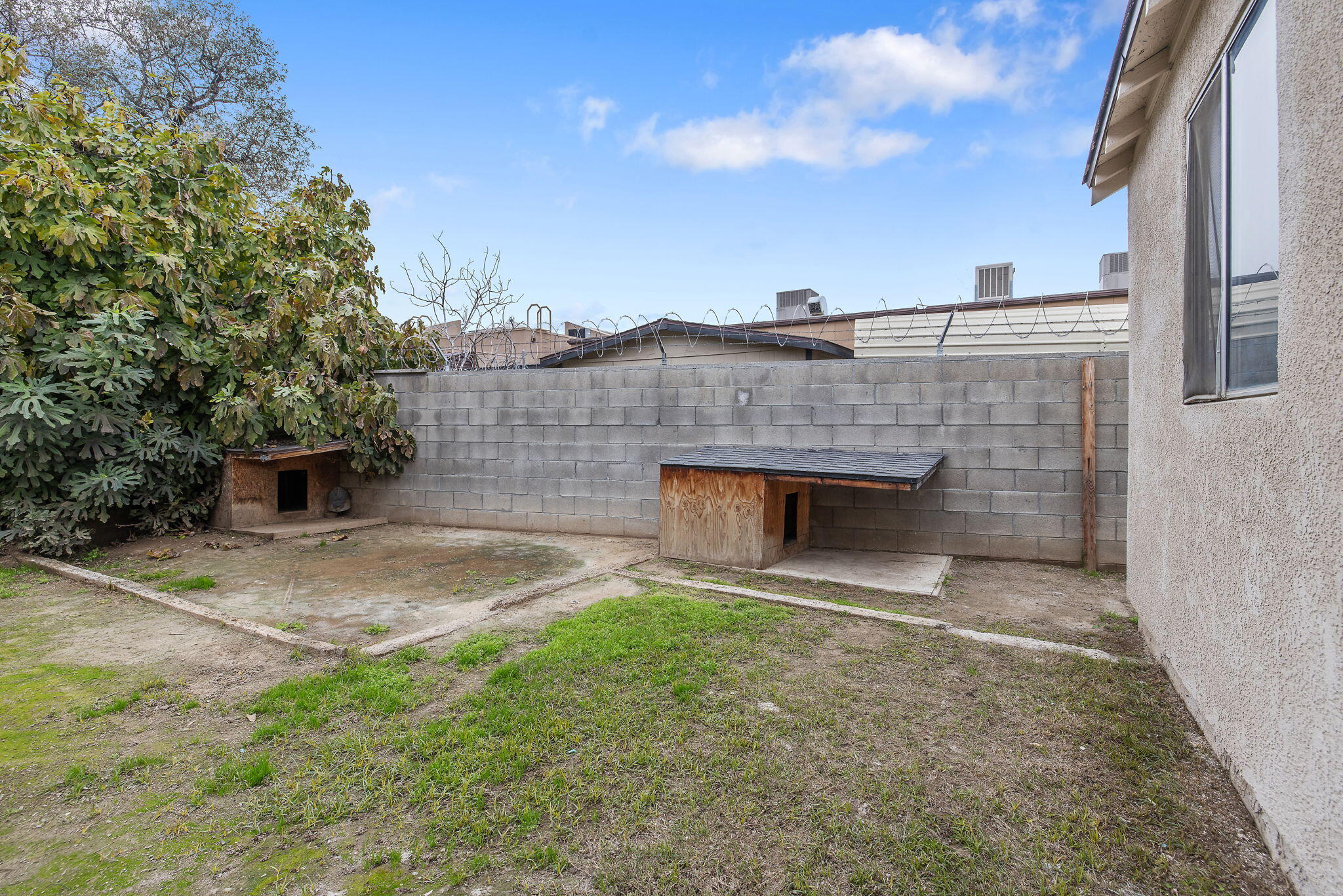 125 N Hicks Street, B