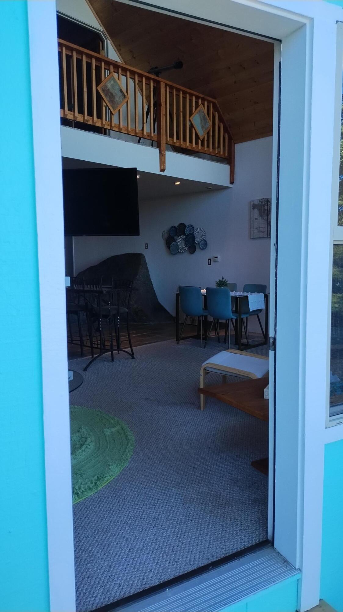 54622 Manzanita Drive