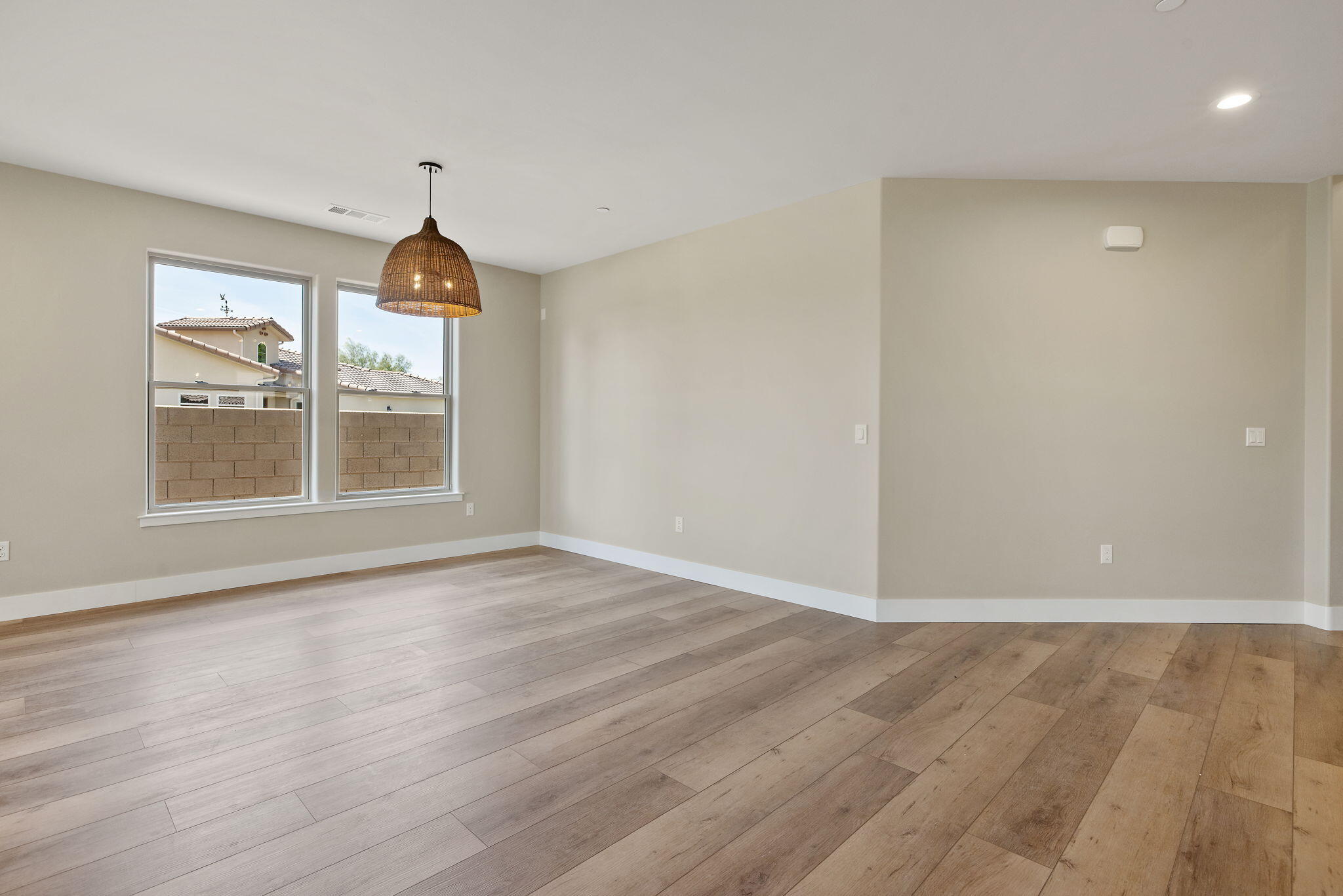 546 Little Lane