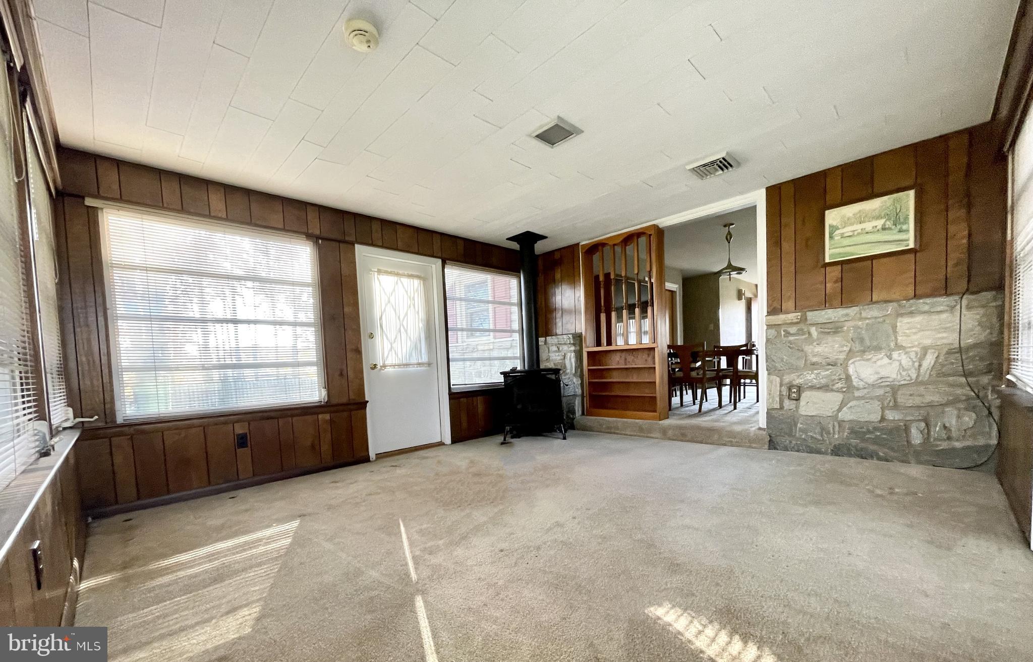 4488 N TWIN VALLEY ROAD