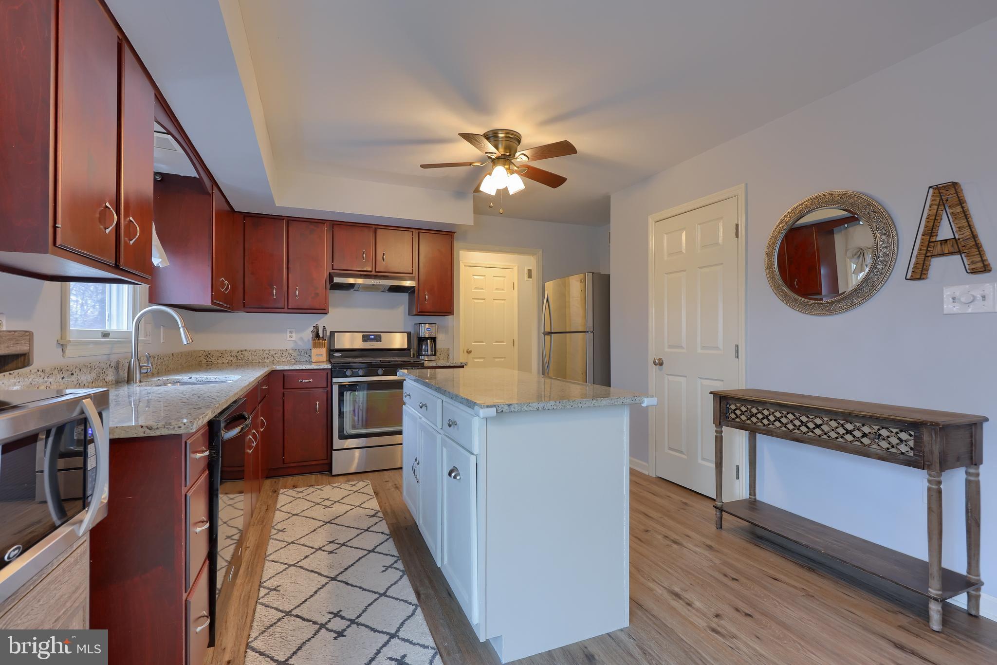 2460 JEFFERSON AVENUE