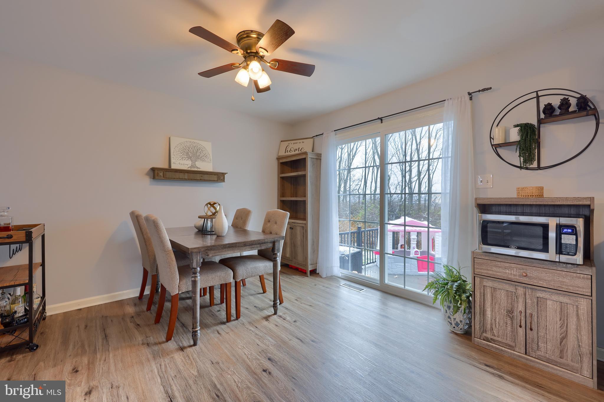 2460 JEFFERSON AVENUE