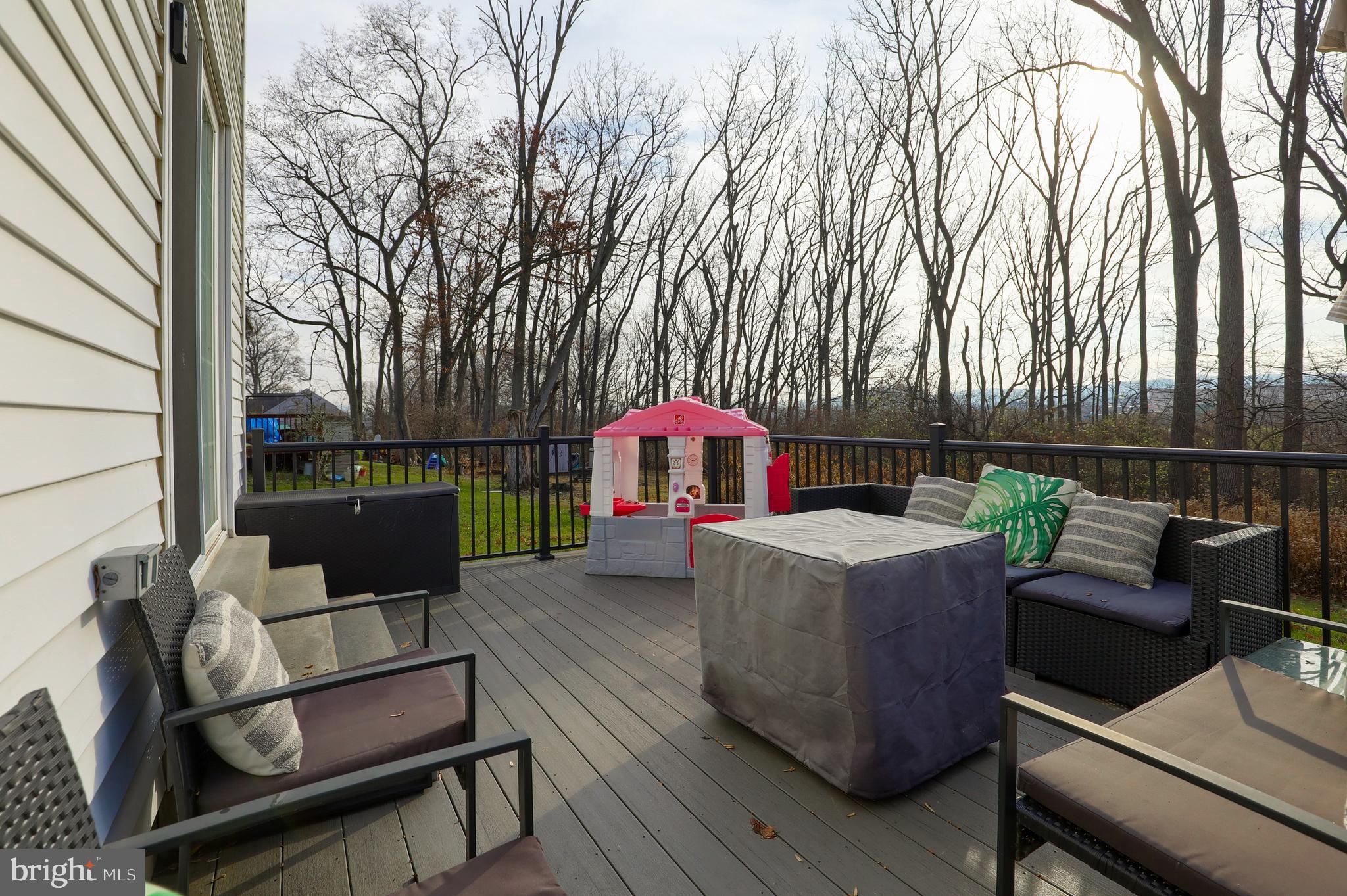 2460 JEFFERSON AVENUE