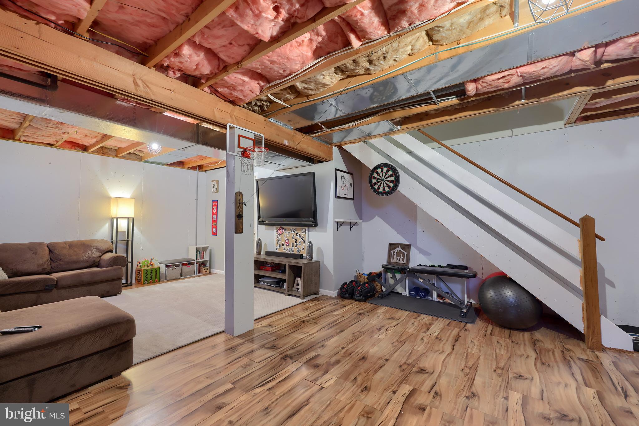 2460 JEFFERSON AVENUE