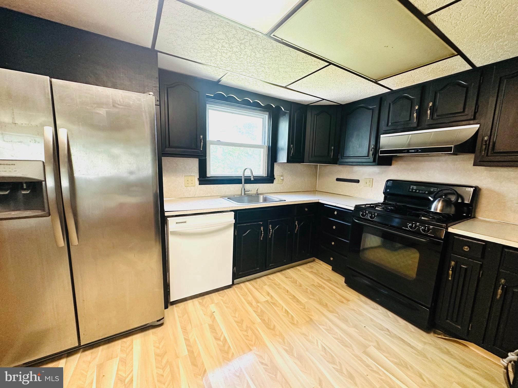 503 OLD AIRPORT ROAD