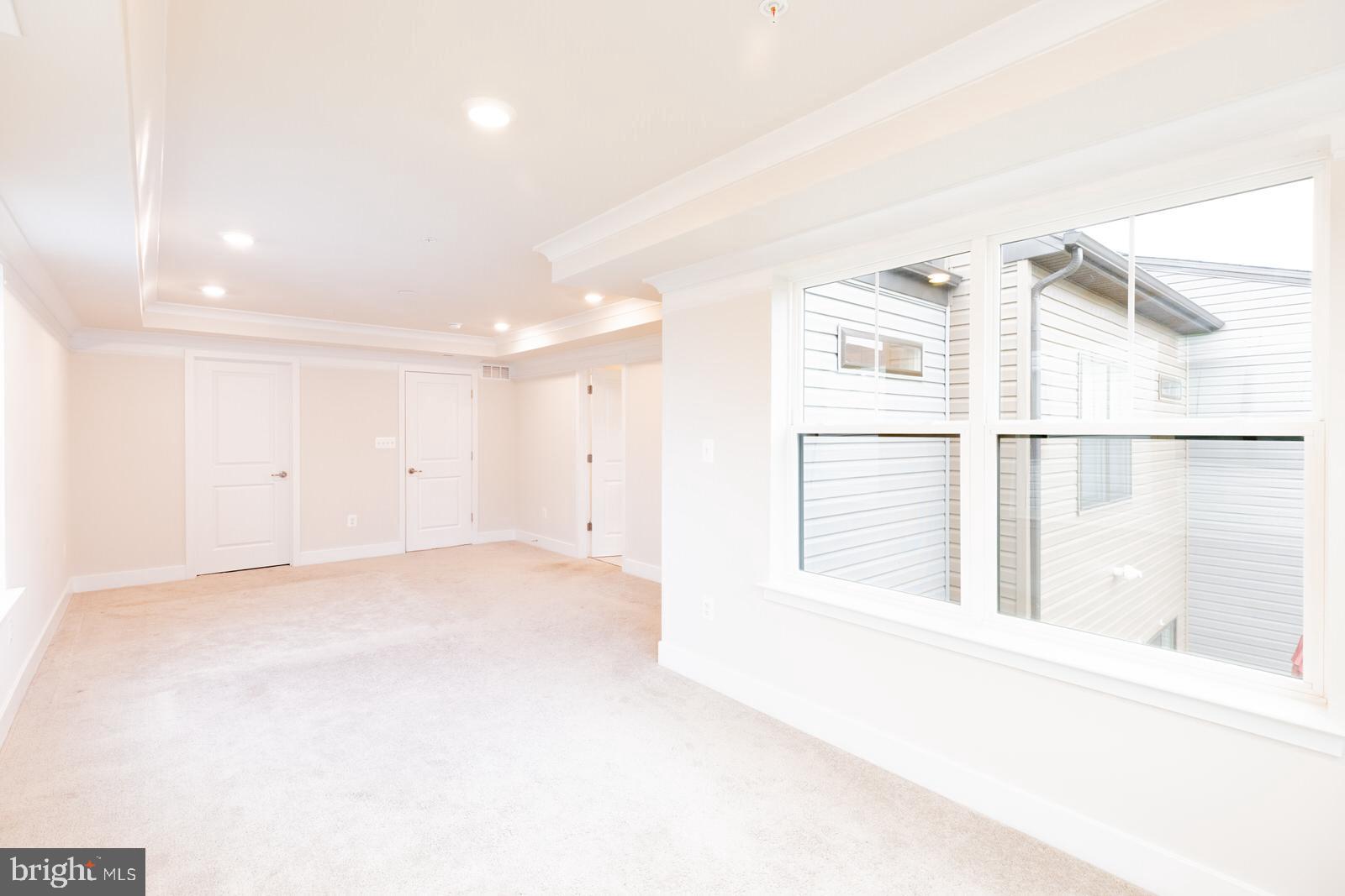 523 Levanna Ln