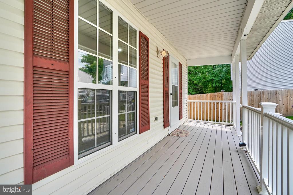 8533 Skipjack Pl