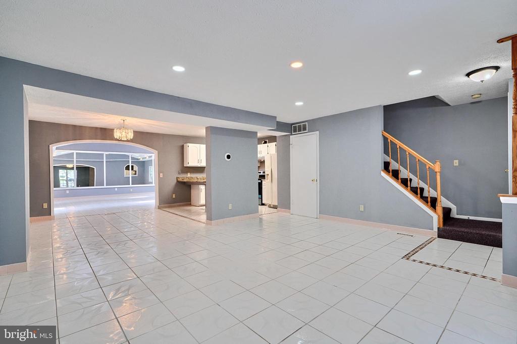 8533 Skipjack Pl