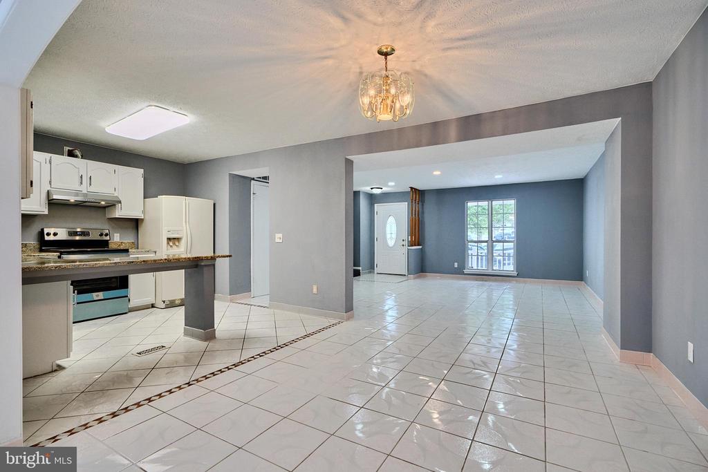 8533 Skipjack Pl