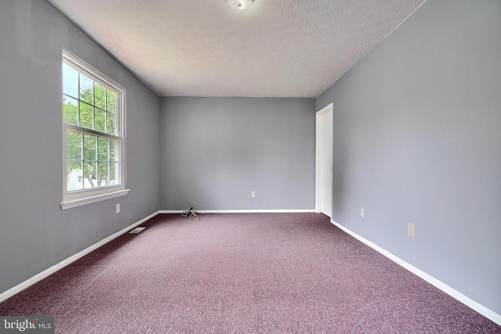 8533 Skipjack Pl