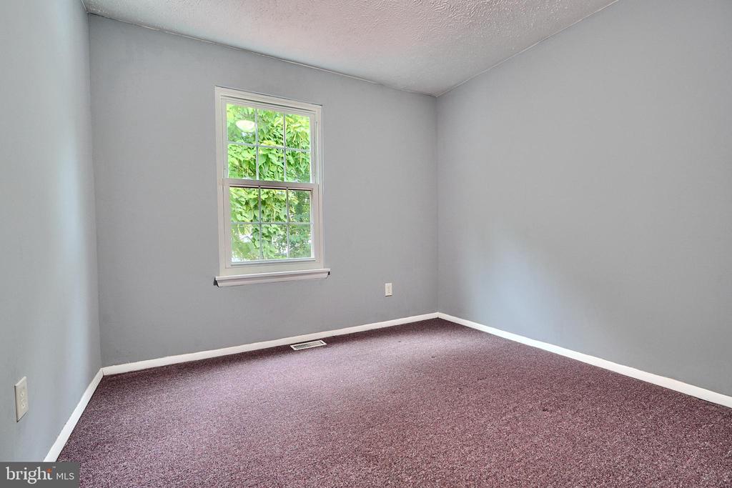 8533 Skipjack Pl