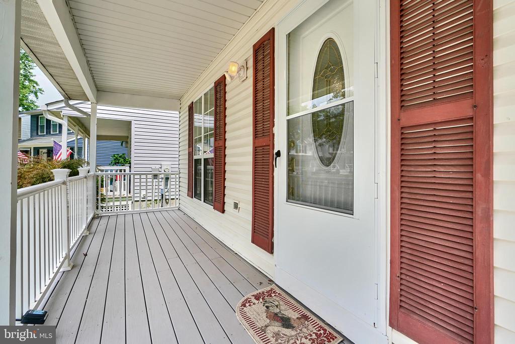 8533 Skipjack Pl