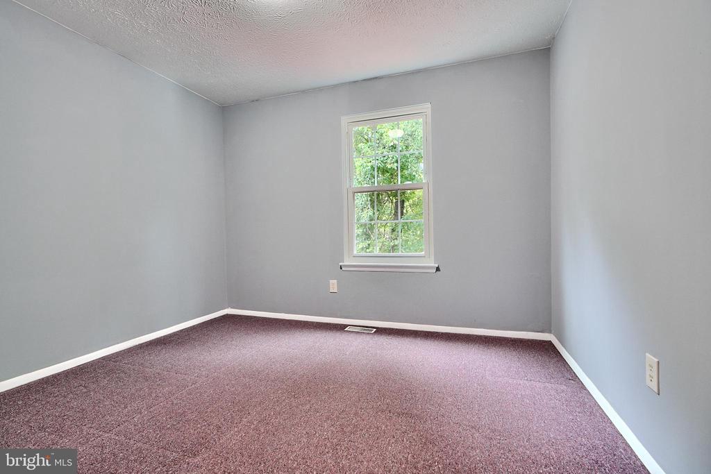 8533 Skipjack Pl