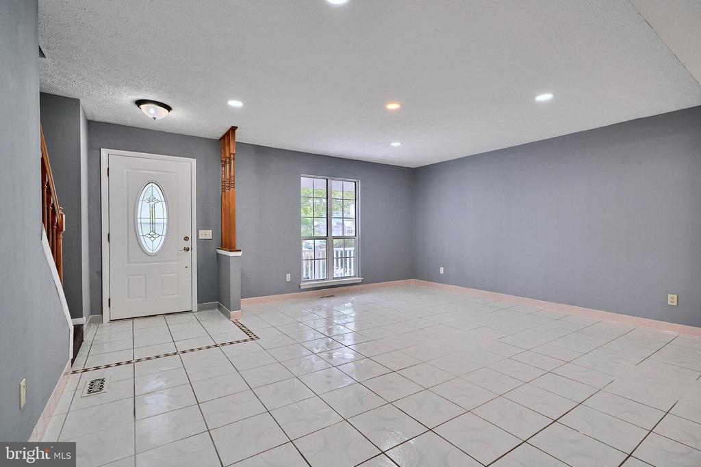 8533 Skipjack Pl
