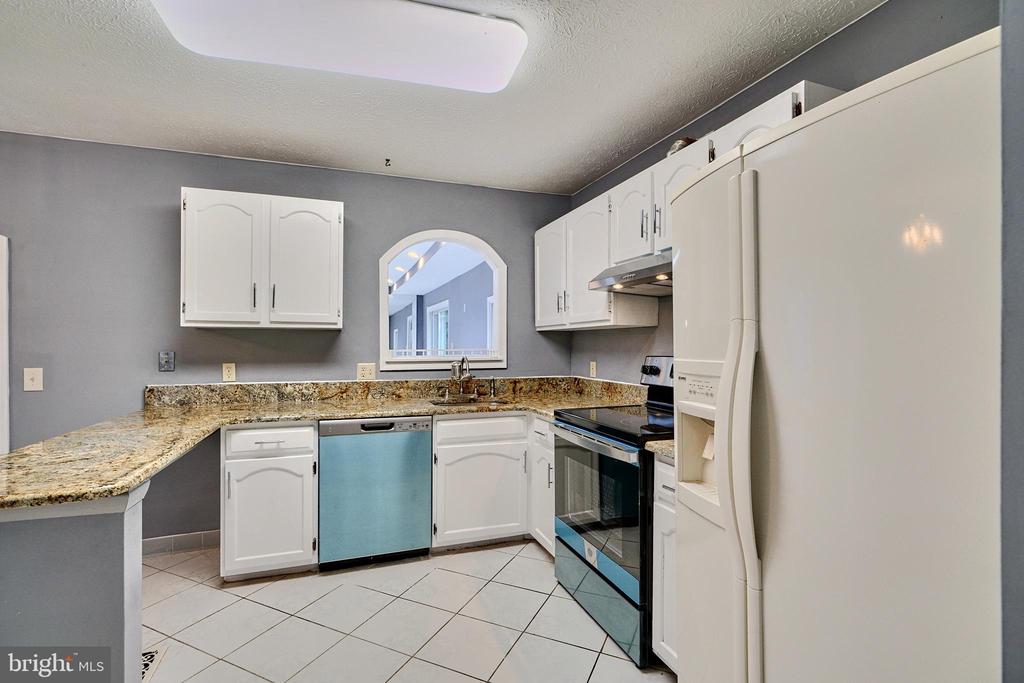 8533 Skipjack Pl