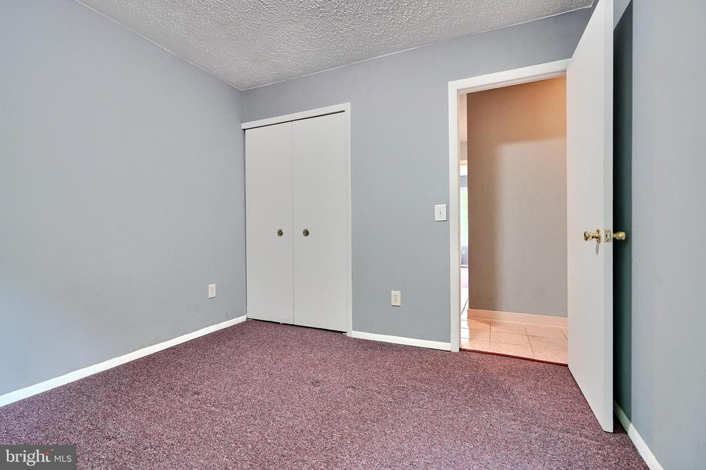 8533 Skipjack Pl