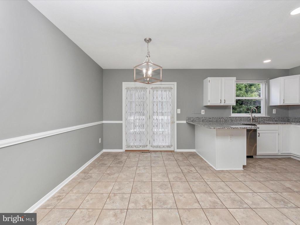 337 NATURE WALK LANE