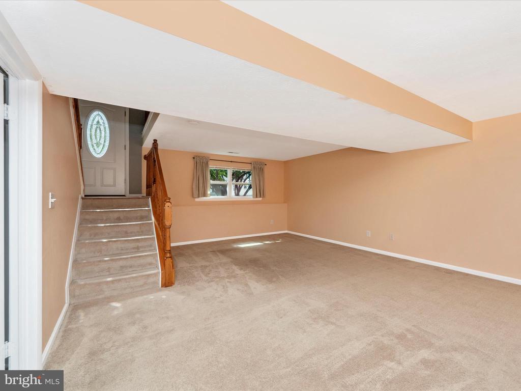 337 NATURE WALK LANE