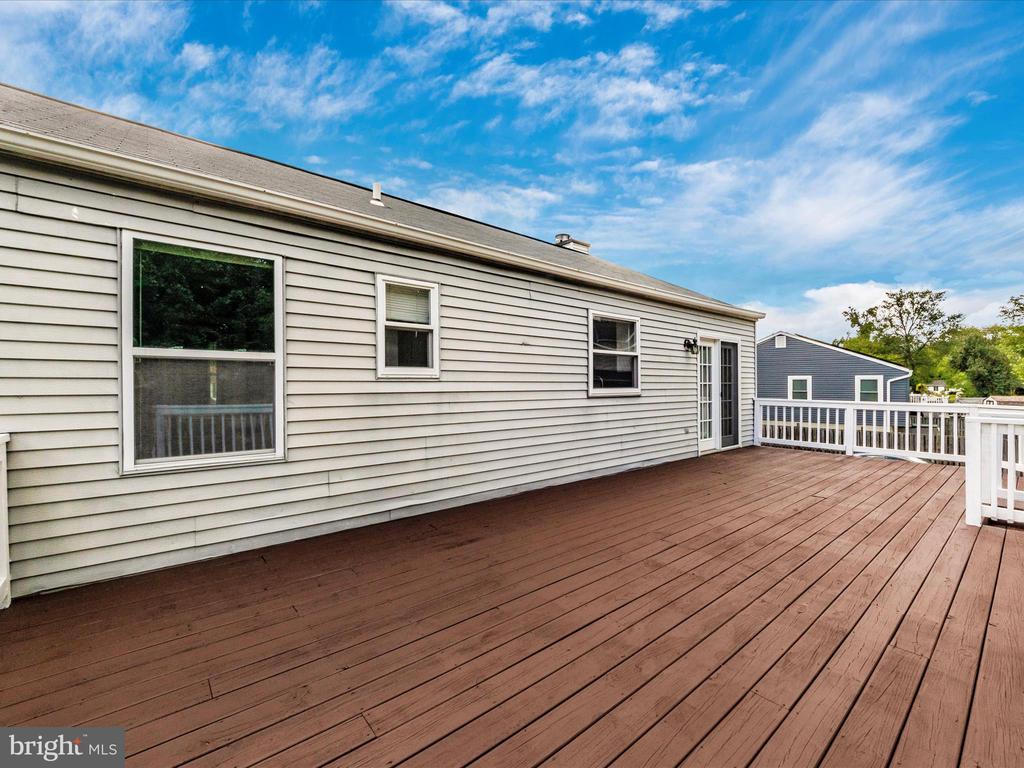 337 NATURE WALK LANE