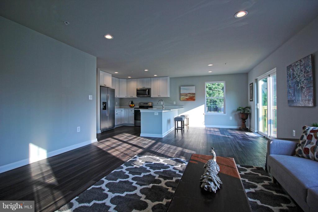 220 GREENWAY ROAD SE