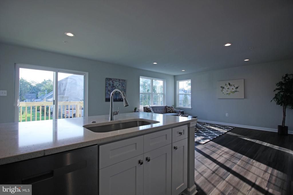 220 GREENWAY ROAD SE