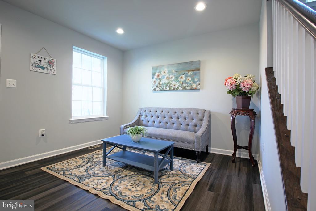 220 GREENWAY ROAD SE