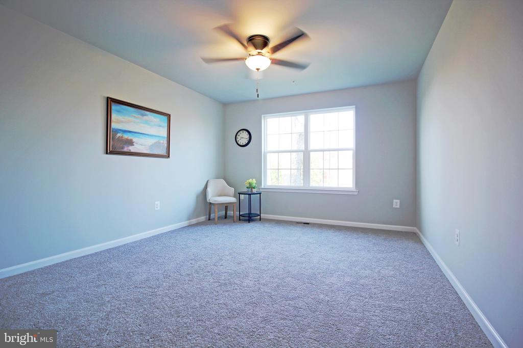 220 GREENWAY ROAD SE