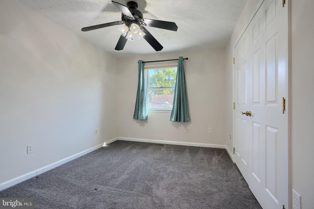 100 Poplar Ave