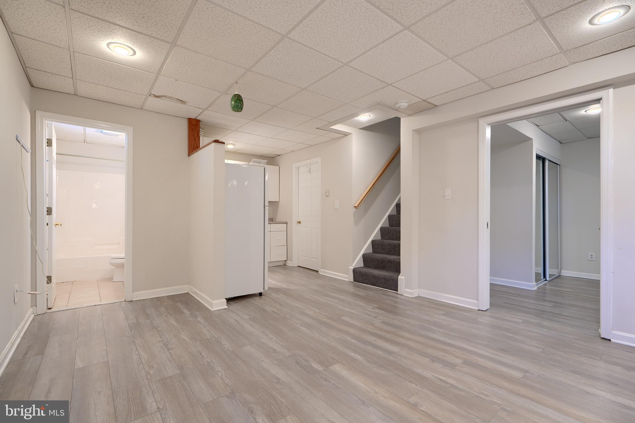 100 Poplar Ave