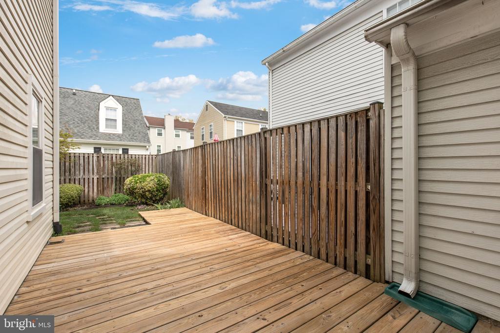 2454 YARMOUTH LANE