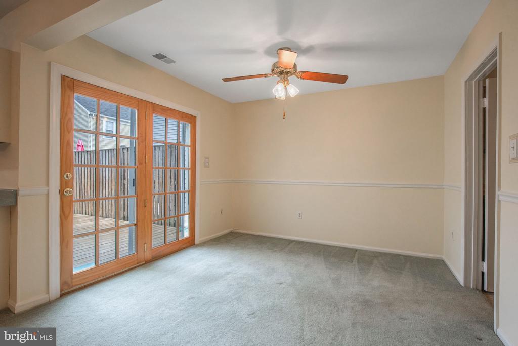2454 YARMOUTH LANE