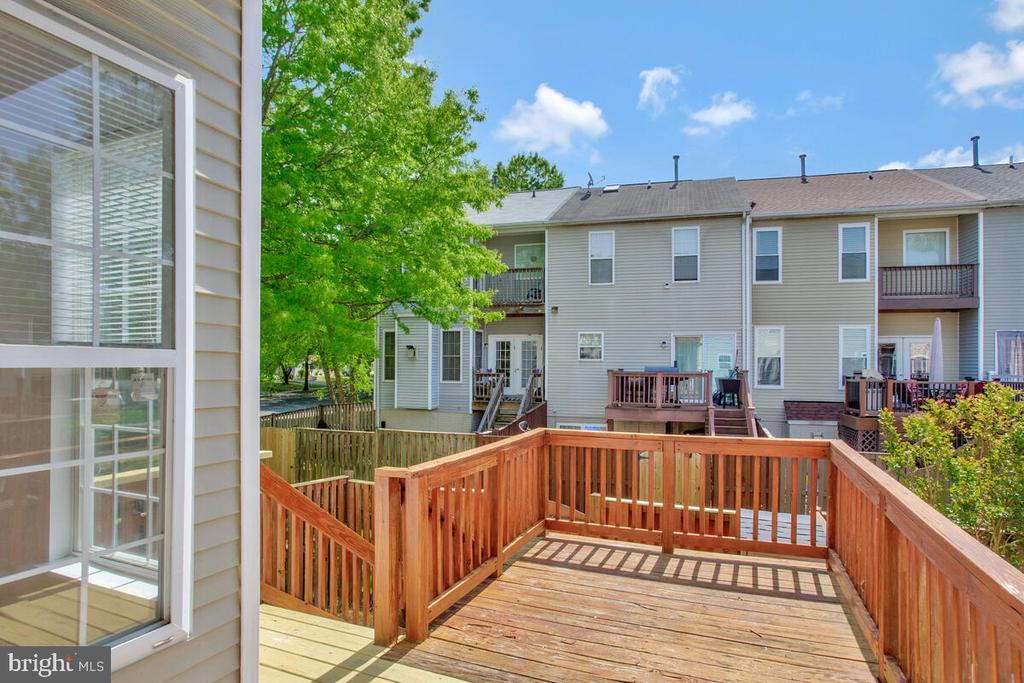 2412 SANDWICH COURT