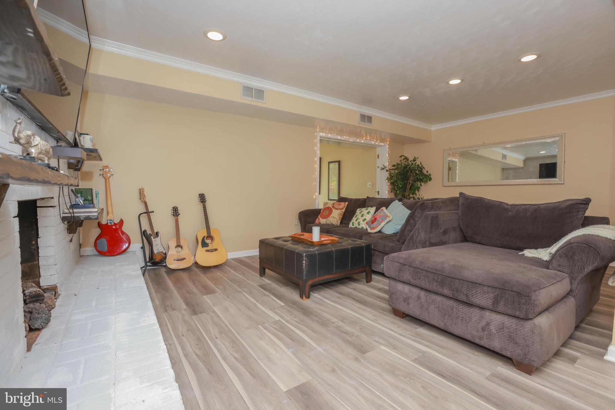 766 S Mesa Rd