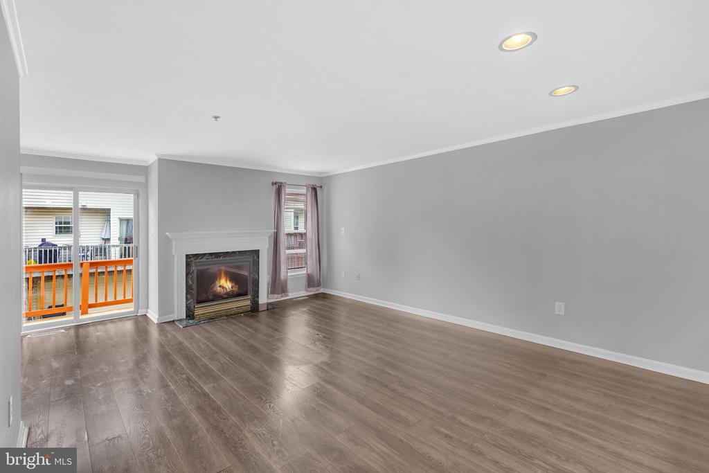 6611 BUSKIN LANE