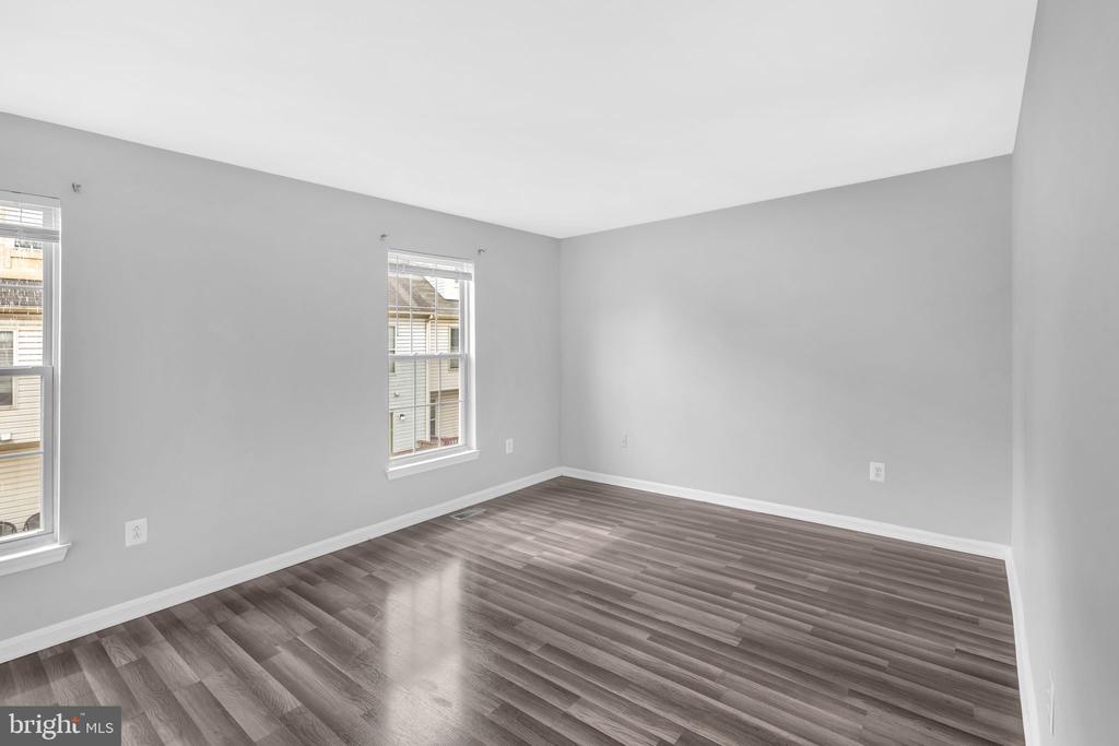 6611 BUSKIN LANE