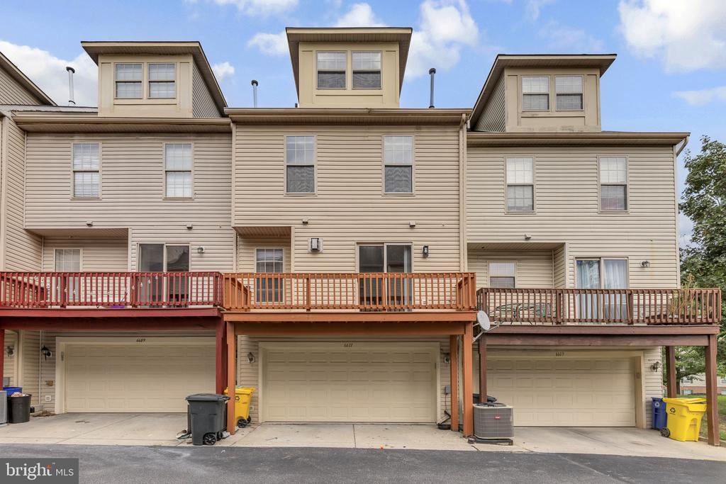 6611 BUSKIN LANE