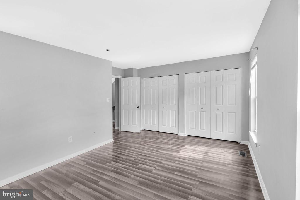 6611 BUSKIN LANE