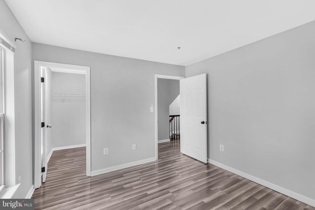 6611 BUSKIN LANE