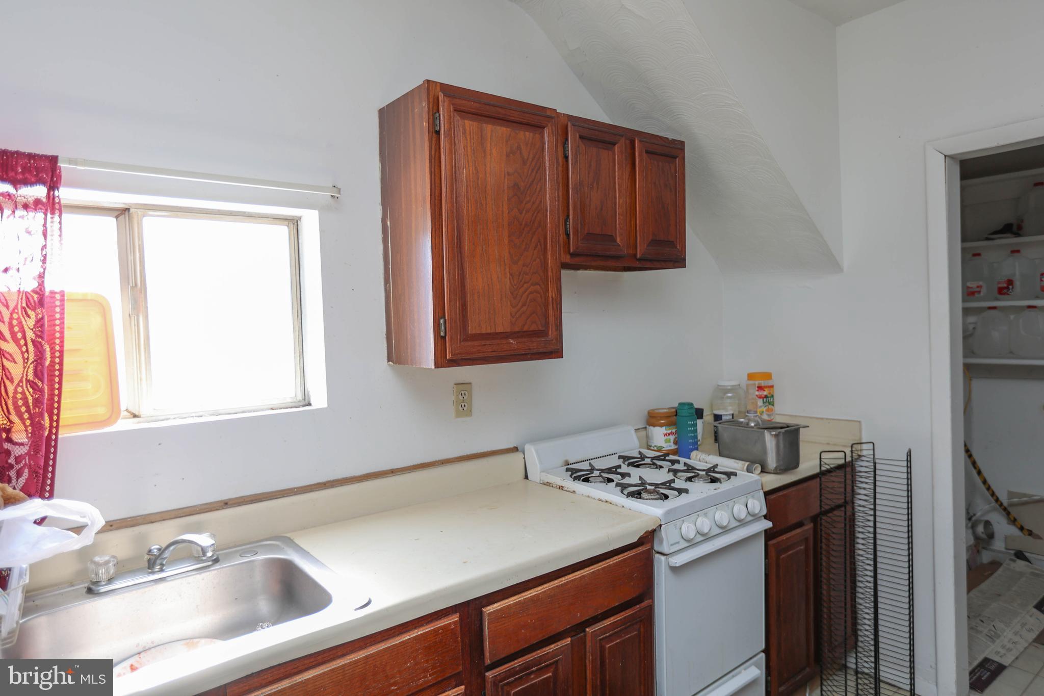 6886 BALTIMORE ANNAPOLIS BOULEVARD